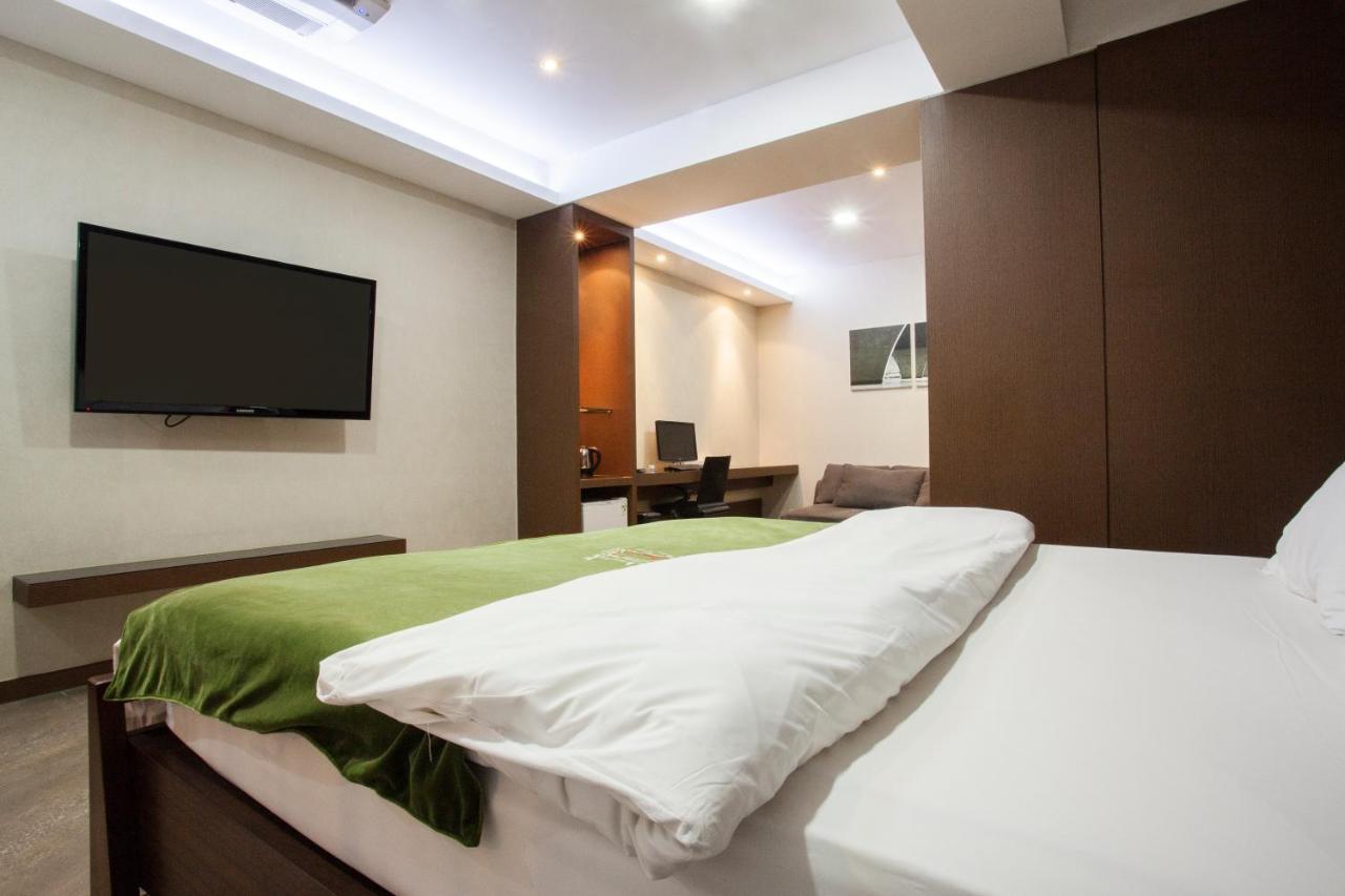 Suwon Reve Hotel Esterno foto