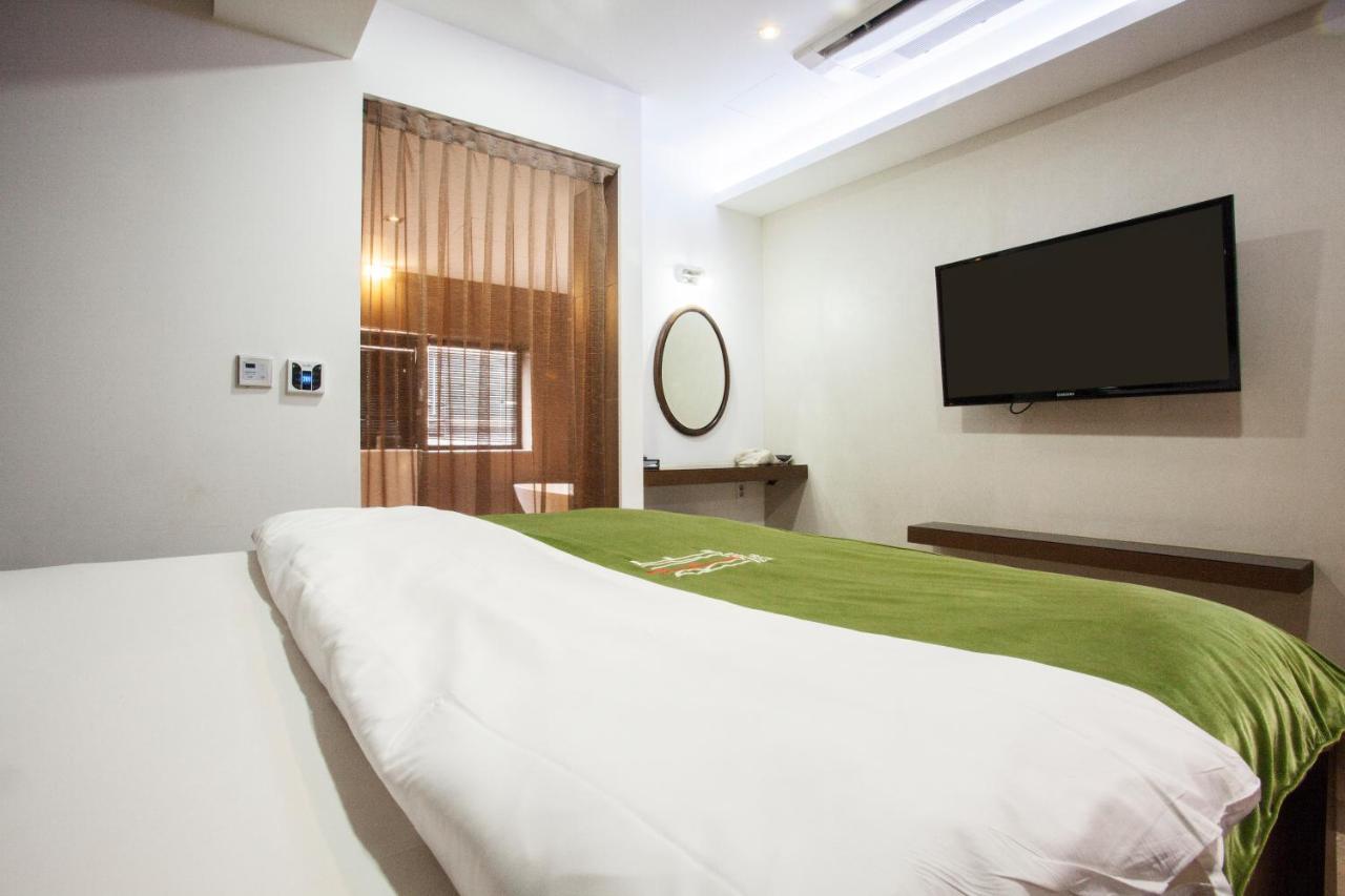 Suwon Reve Hotel Esterno foto