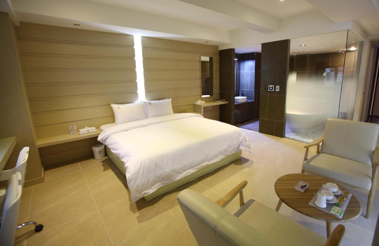 Suwon Reve Hotel Esterno foto